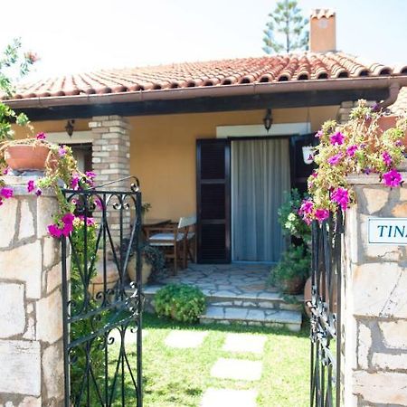 Villa Tina Ахарави Екстериор снимка