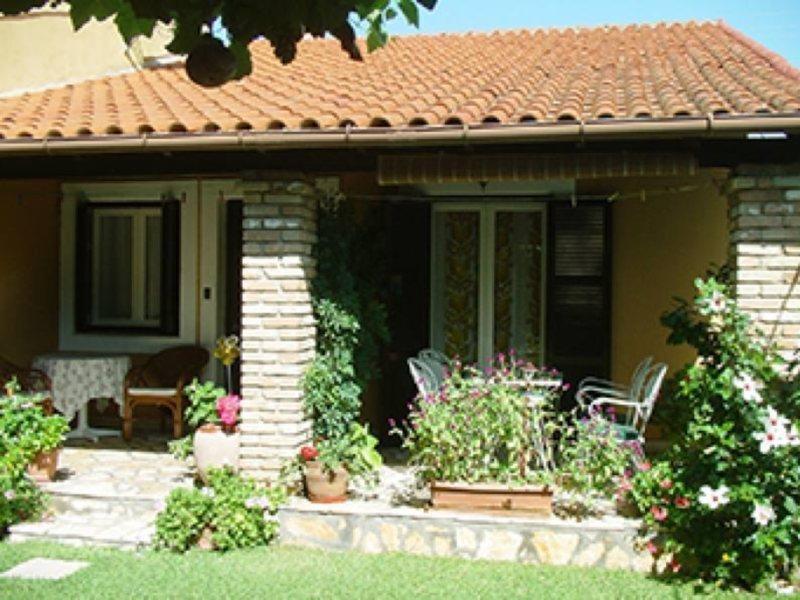 Villa Tina Ахарави Екстериор снимка