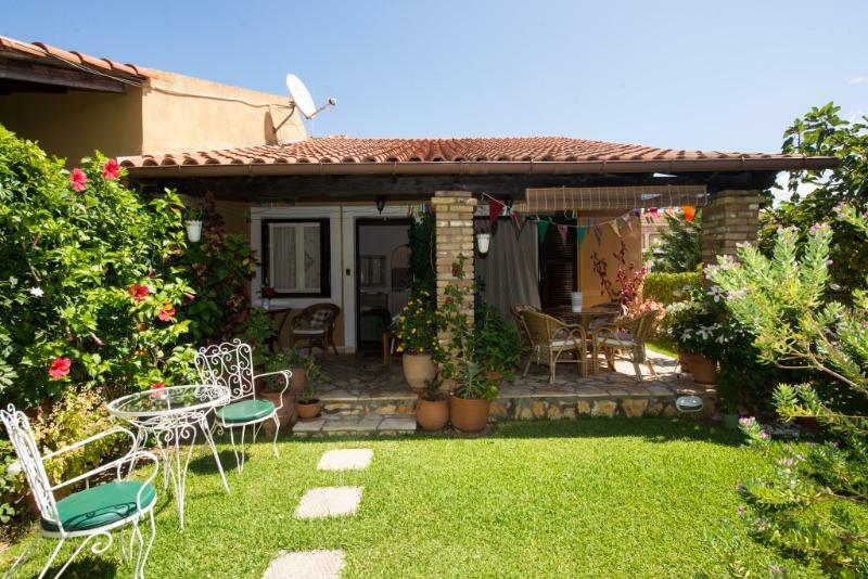 Villa Tina Ахарави Екстериор снимка